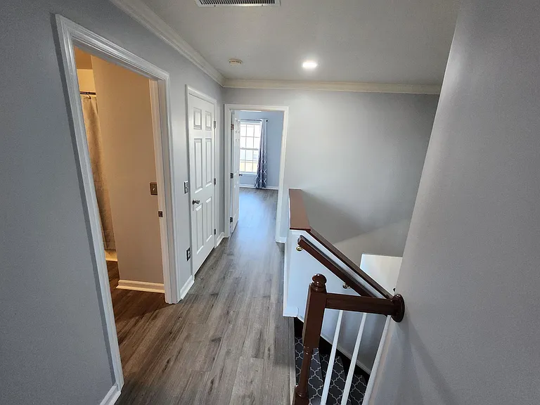 2068 Lockwood Dr — Photo 18