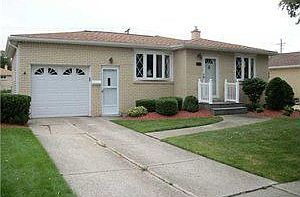 1st image of 215 Lou Ann Dr