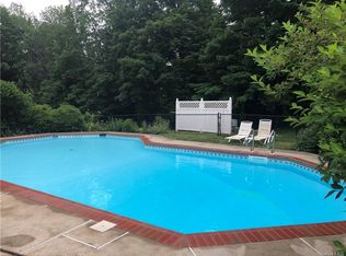 3 Seven Oaks Rd, Harriman, NY 10926