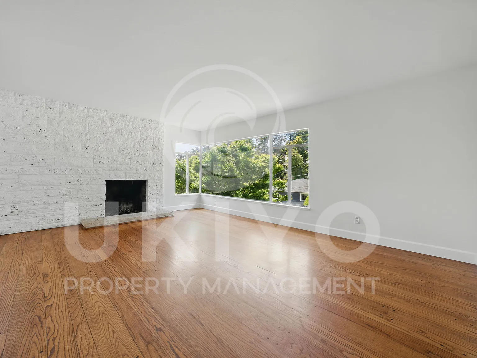 1959 Cortereal Avenue - 1 — Photo 4