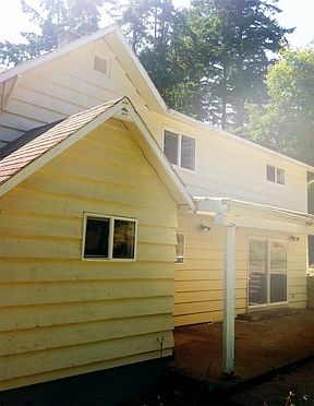 1st image of 1613 Bayview Dr W
