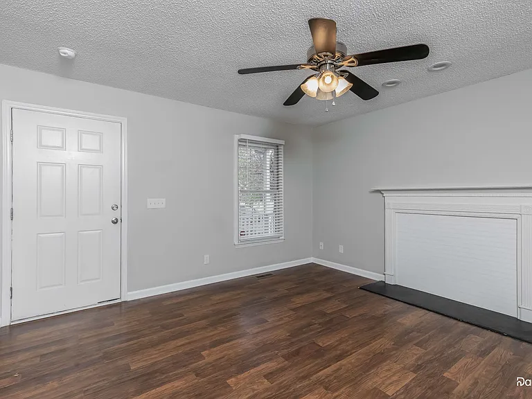 15 Nealtown Way — Photo 8