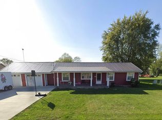 100 S Mooney St, Redkey, IN 47373