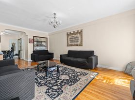 92-05 Whitney Ave, Elmhurst, NY