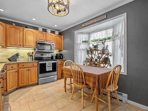 5th image of 4 Westbury Avenue
