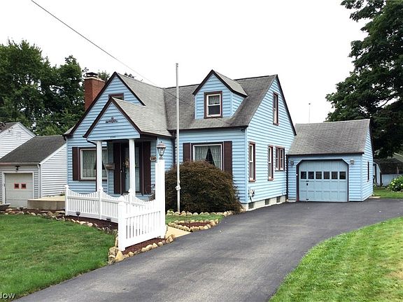 2nd image of 2249 Renwick Dr