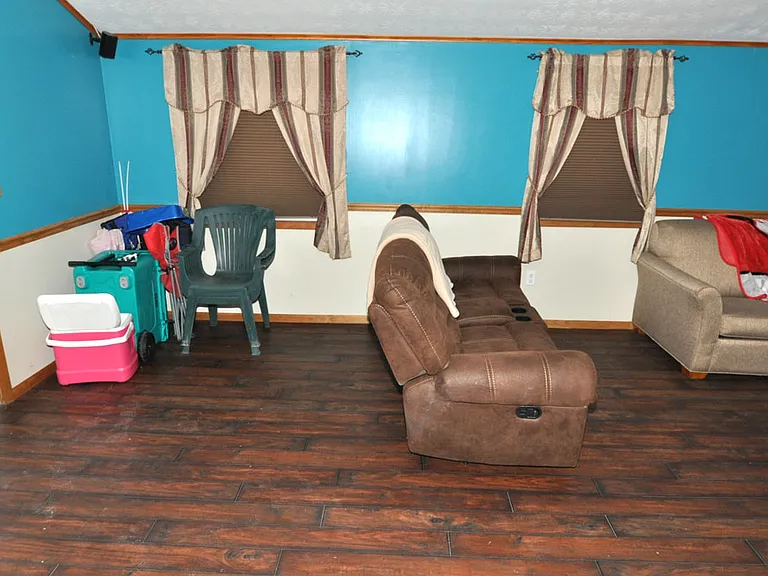 8358 Maple St SW — Photo 8