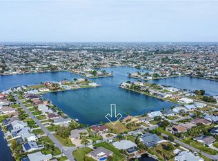204 SE 12th Ave, Cape Coral, FL 33990