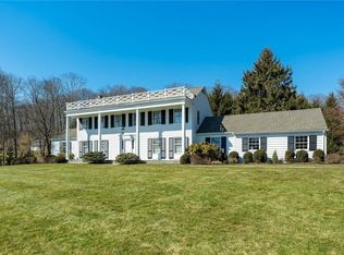 1 Round Hill Rd, Chappaqua, NY 10514