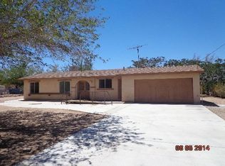 10688 Hawthorne Rd, Hesperia, CA 92345