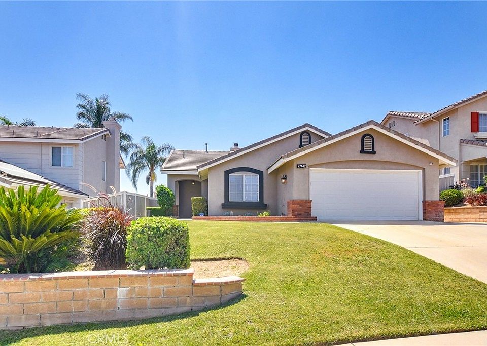 1st image of 27442 Barcelona Dr