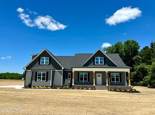 277 Christmas Light Rd, Kenly, NC 27542