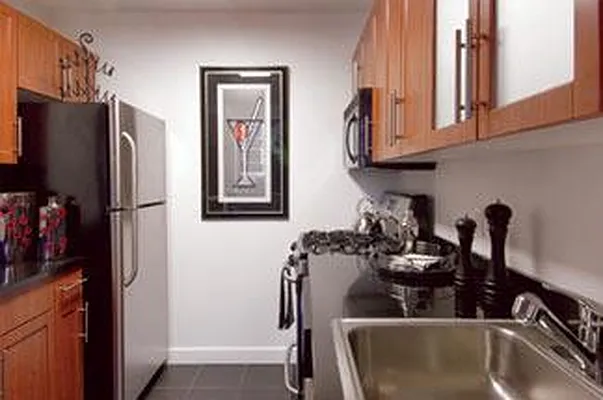 Rented by R New York | media 12