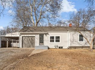 2414 NE 48th St, Kansas City, MO 64118