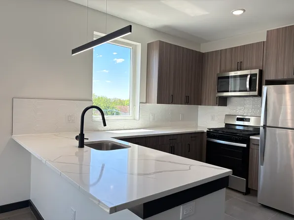 138 Mallory Avenue image 1 of 6