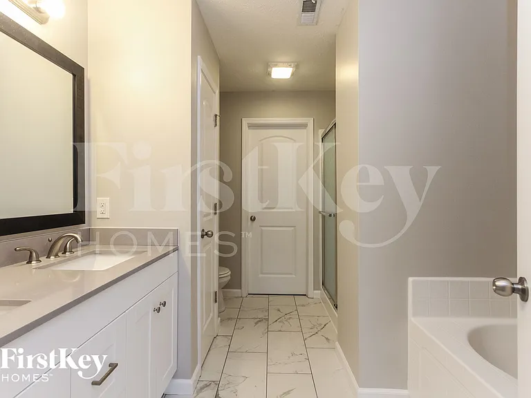 3214 S Dendle Dr — Photo 9