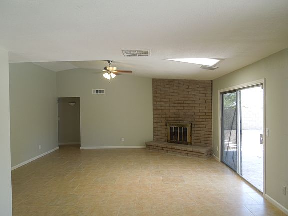 4th image of 4831 E Western Star Blvd