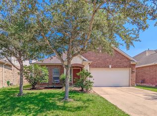 2029 Creek Run Dr, Pearland, TX 77584