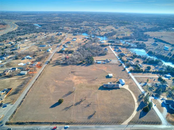 1103 Bridgeview Rd, Tuttle, OK 73089