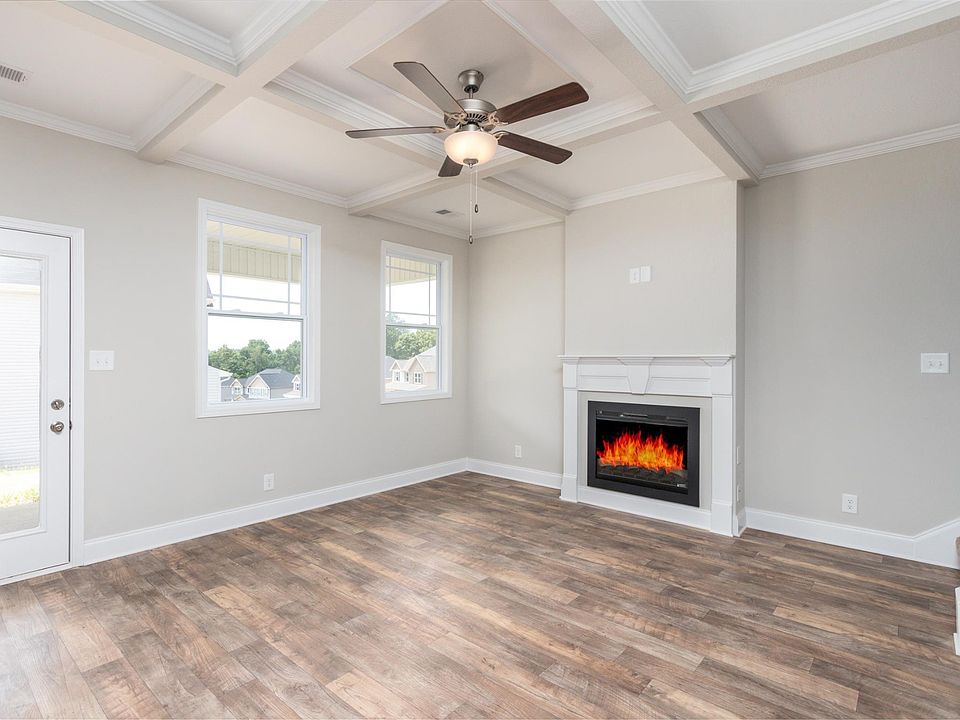 1st image of 1284 Black Oak Cir