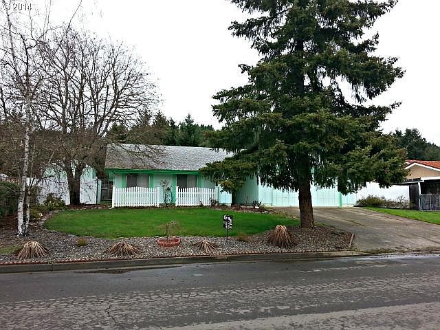 2nd image of 1359 E 4th Ave