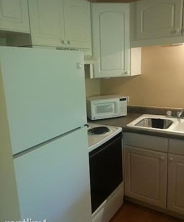 5th image of 5520 E Lake Dr APT B