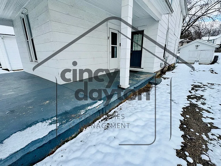 110 N River St #1 — Photo 3