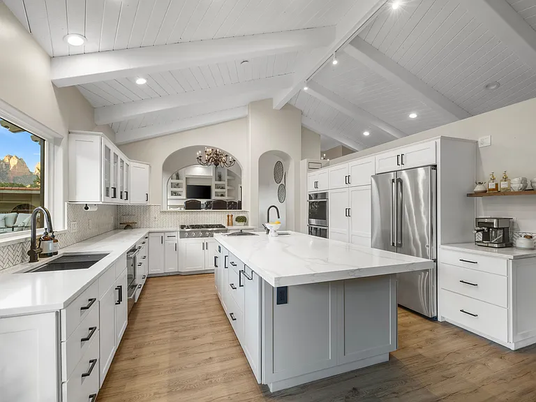 20 Shadow Rock Dr — Photo 11