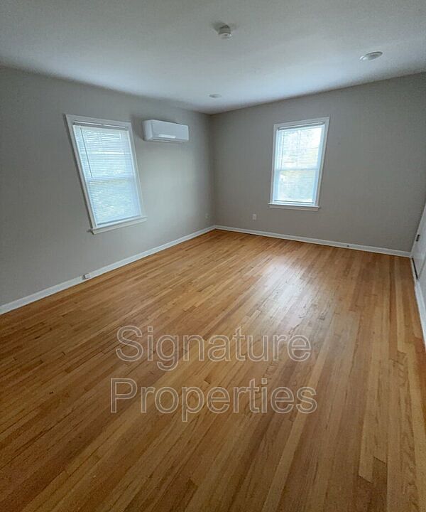 1st image of 631 Quincy St Unit D