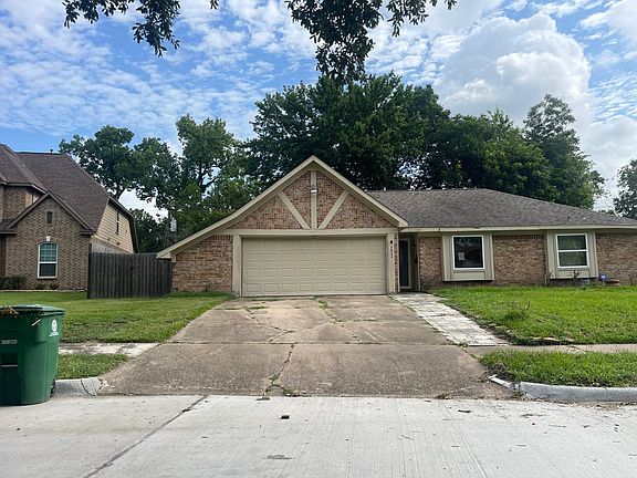 2nd image of 5822 Silver Forest Dr