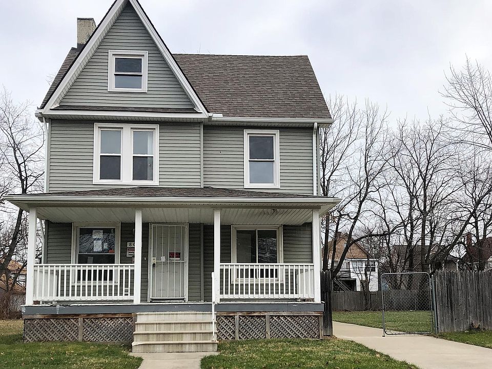 1st image of 805 E 156th St