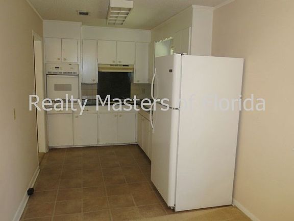 5th image of 7040 Schwab Dr