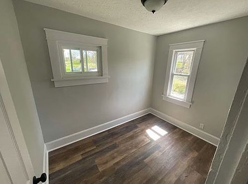 5th image of 51-53 Glessner Ave #51