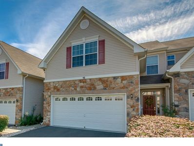15 Blake Dr, Pennington, NJ, 08534