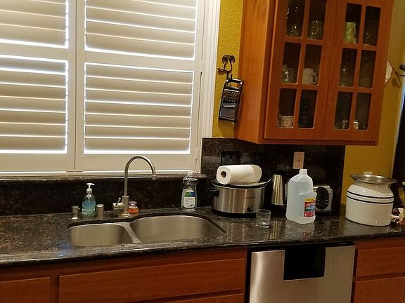 4th image of 882 Ruby Dr