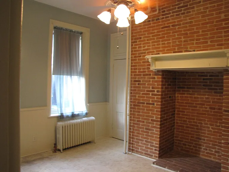 17 N Earl St — Photo 29