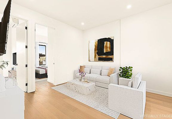 4th image of 250 N 6th St APT 9