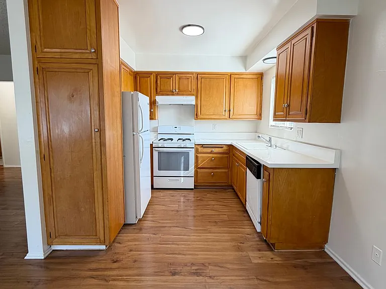 10914 National Blvd #203 — Photo 3