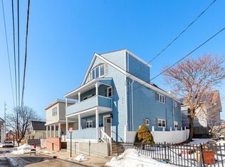 7 Hawthorn St #2, Everett, MA 02149