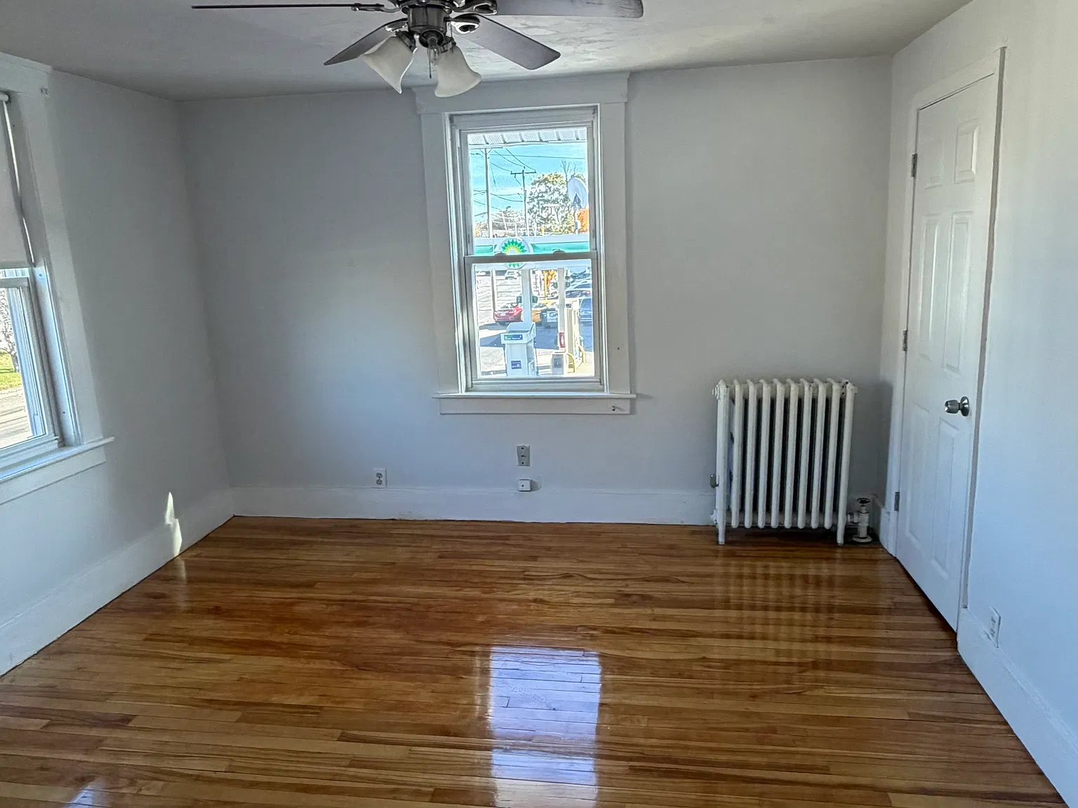 3 bed, $2,300 — Photo 3