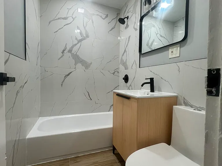 117 Wade St #1C — Photo 4