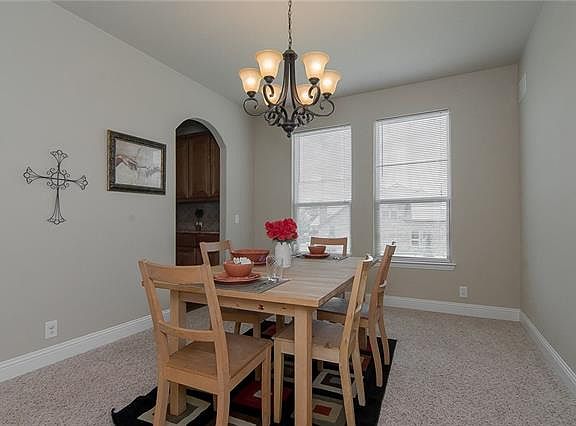 4th image of 125 Meadow Crossing Dr