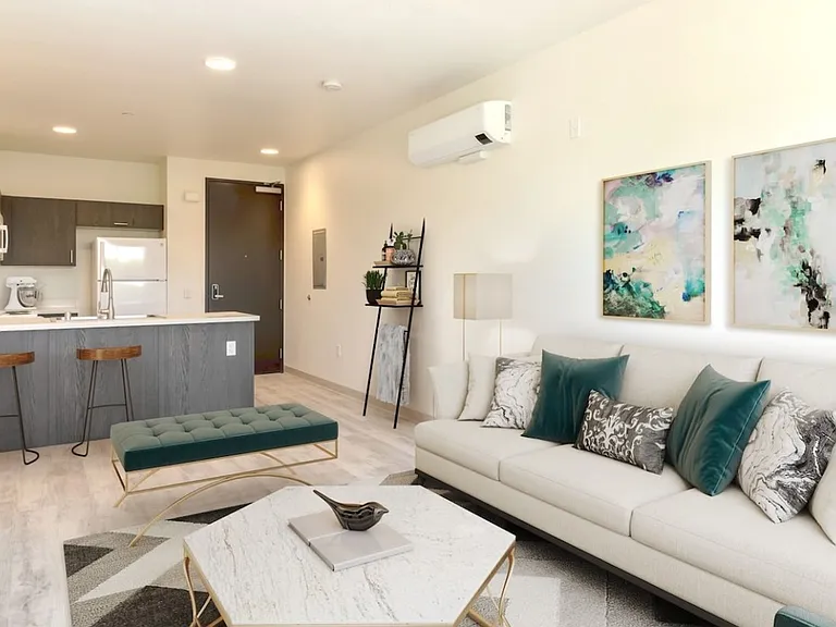 The Lawler Apartment Homes — Photo 31