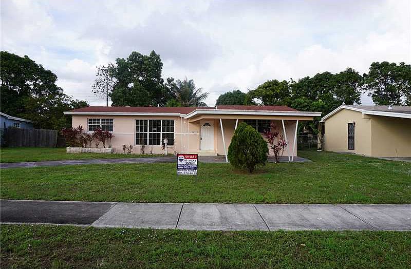 1st image of 981 NW 182nd St