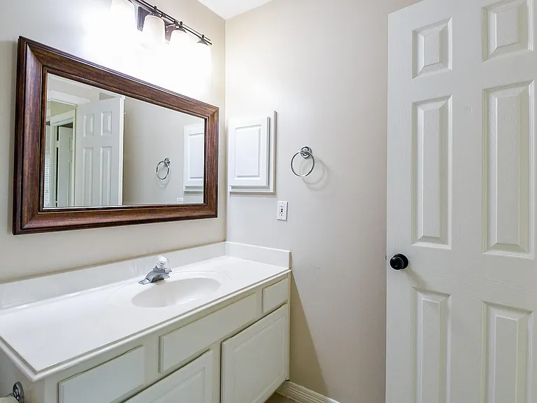 241 Blue Hill Dr — Photo 29
