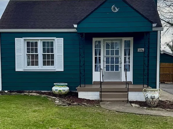 1681 Woodlawn Dr, New Albany, IN 47150