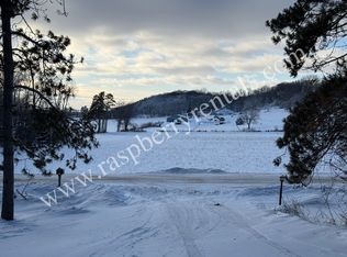 N8712 862nd St, River Falls, WI 54022