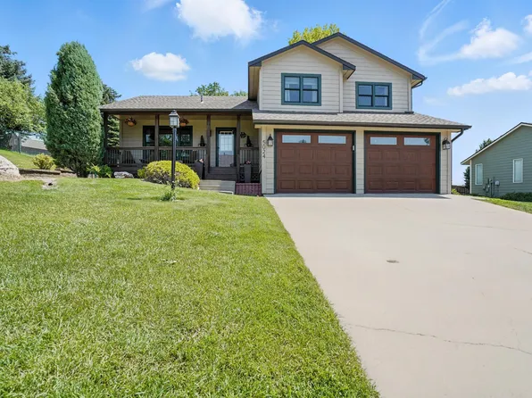 5024 Summerset Dr, Rapid City, SD 57702