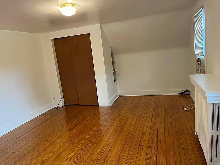 5737 5th Ave #3 — Photo 3