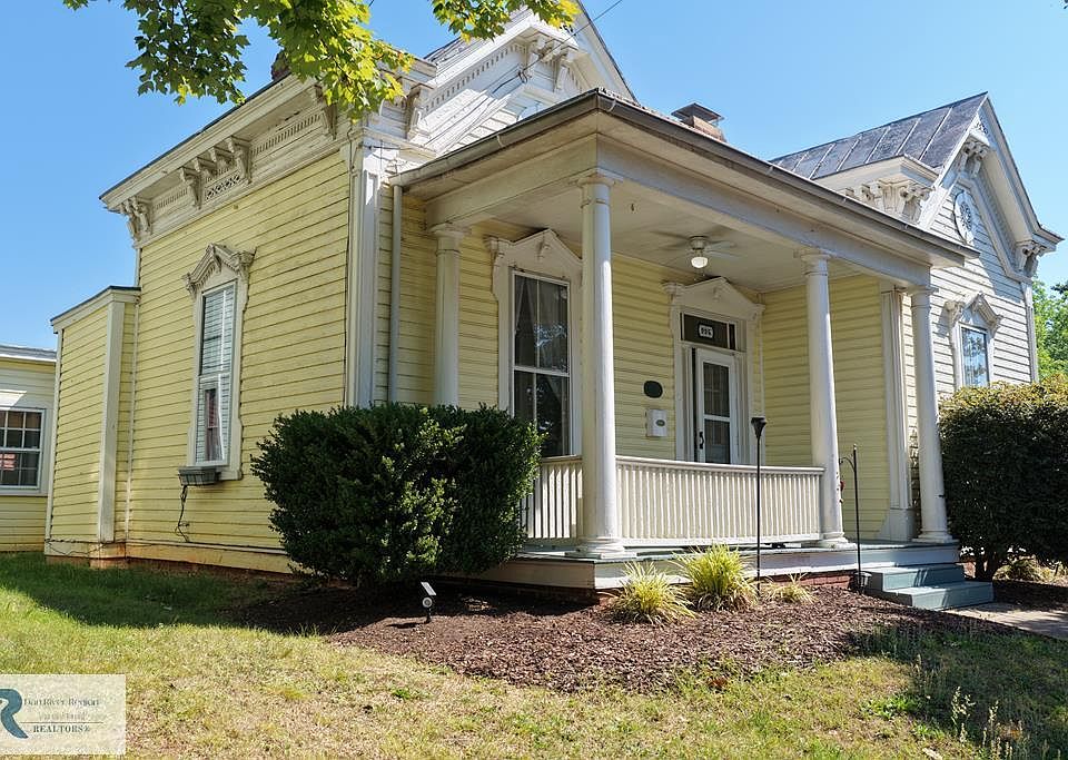 1st image of 906 Green St